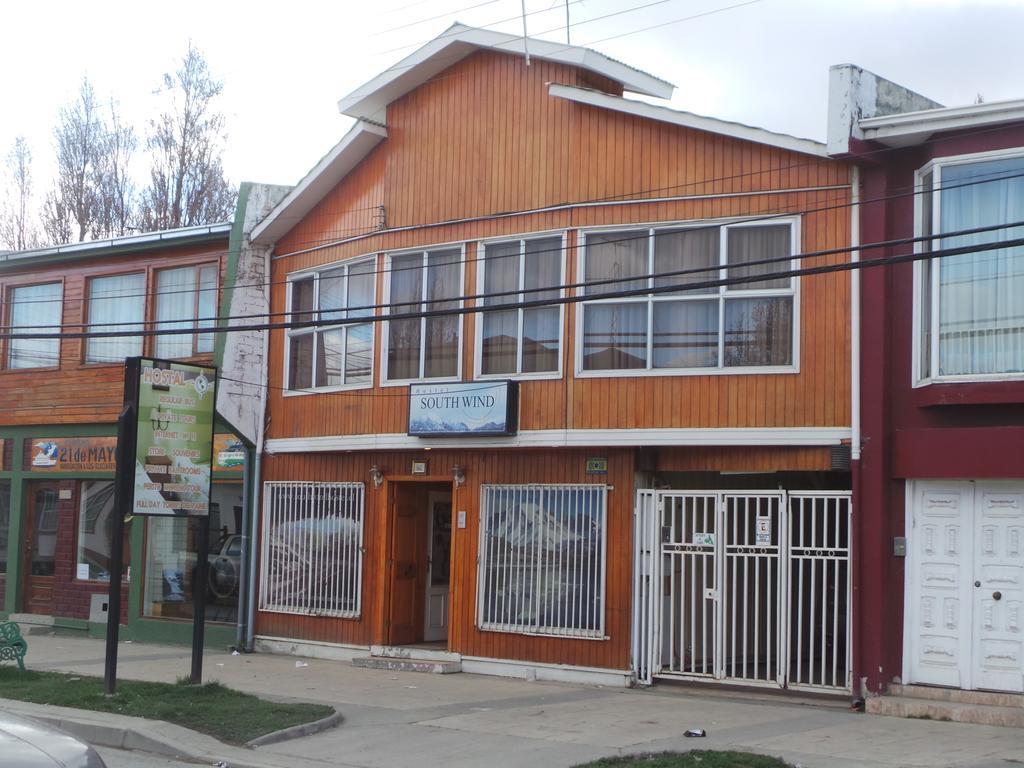 بويرتو ناتالز Hostal South Wind I المظهر الخارجي الصورة